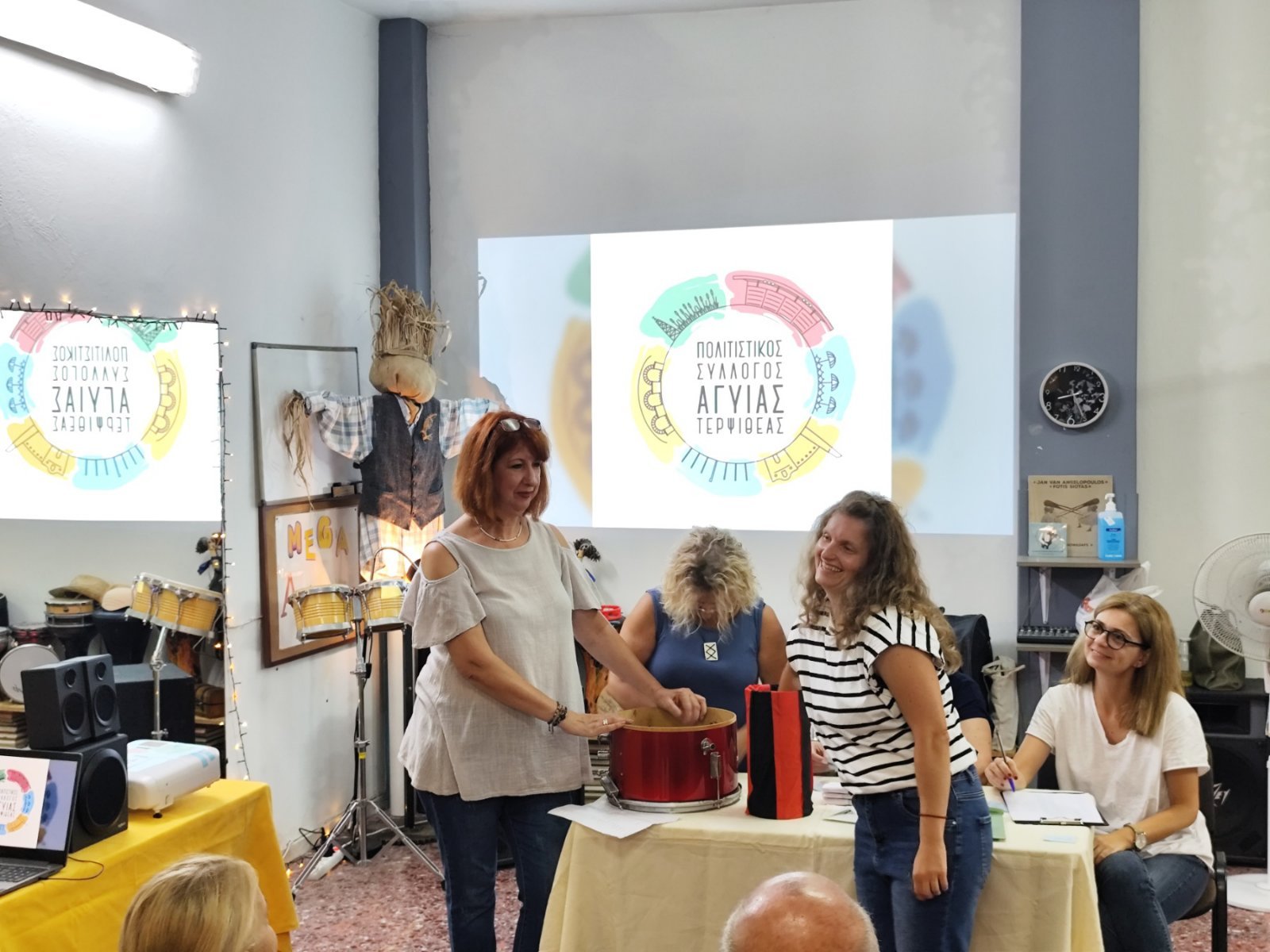 Η Αγυιά στηρίζει την Παναχαϊκή: Η γειτονία που ξαναδίνει ζωή στο ποδόσφαιρο ΦΩΤΟ