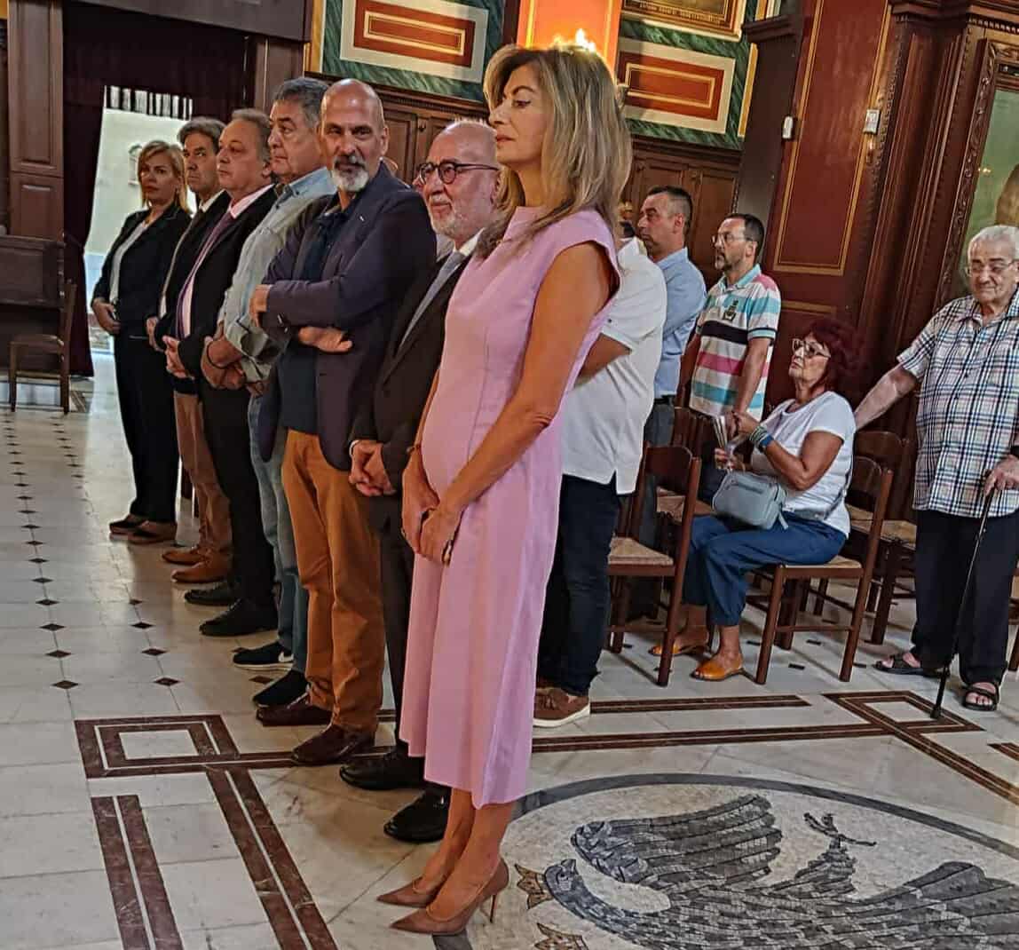 Η Βίβιαν Σαμούρη στην γιορτή των Εμπόρων