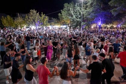 H Πλατεία Αμπελοκήπων πλημμύρισε με κόσμο για τρεις μέρες ΦΩΤΟ