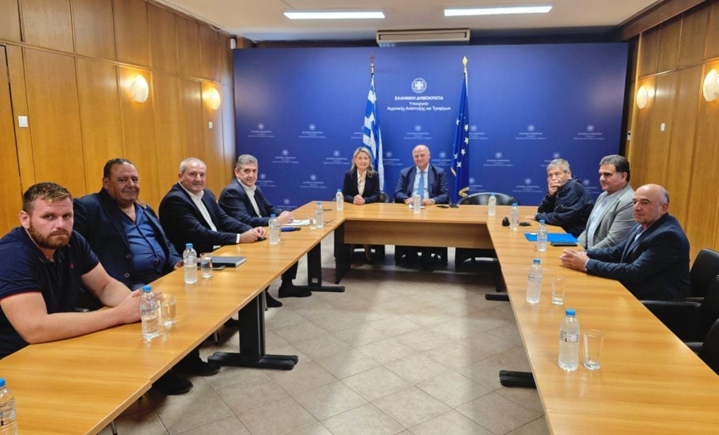 Πολυμελής αντιπροσωπεία του Δήμου Δυτικής Αχαΐας με επικεφαλής τον δήμαρχο, συναντήθηκε με τον Υπουργό Αγροτικής Ανάπτυξης