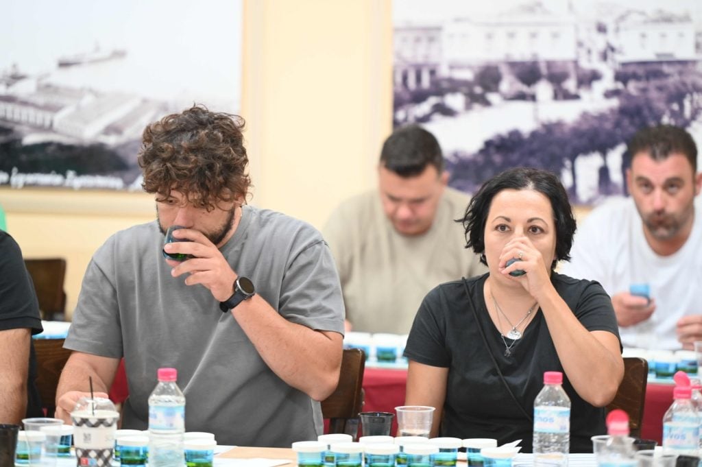 Κοσμοσυρροή στο σεμινάριο που διοργάνωσε το Επιμελητήριο Αχαΐας, στο Αίγιο, για το ελαιόλαδο
