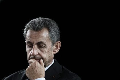 Παρίσι: Στη φυλακή Σαντέ οδηγείται σήμερα ο Νικολά Σαρκοζί -Για πρώτη φορά στην ιστορία φυλακίζεται Πρόεδρος της Γαλλίας