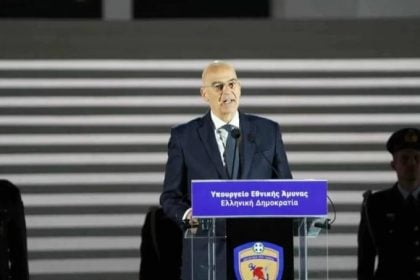 Δένδιας: «Θέμα χρόνου ο διαγωνισμός για τη συντήρηση του Αγνώστου Στρατιώτη»