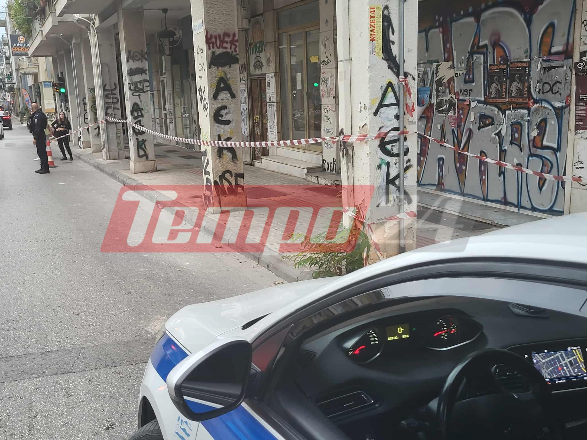 Πάτρα: Σοβάδες έπεσαν δίπλα από σχολείο - Από θαύμα δεν υπήρξε τραυματισμός μαθητή ΦΩΤΟ