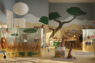 Η ΙΚΕΑ παρουσιάζει τη νέα σειρά SANDLÖPARE: Ένα ταξίδι στη μαγεία της σαβάνας μέσα από το παιχνίδι