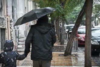 Έρχεται διπλό κύμα κακοκαιρίας με βροχές, καταιγίδες και θυελλώδεις ανέμους