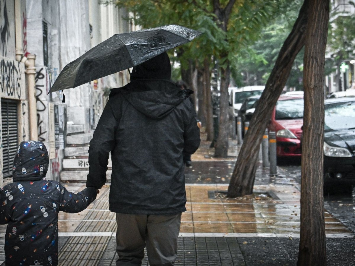 Έρχεται διπλό κύμα κακοκαιρίας με βροχές, καταιγίδες και θυελλώδεις ανέμους