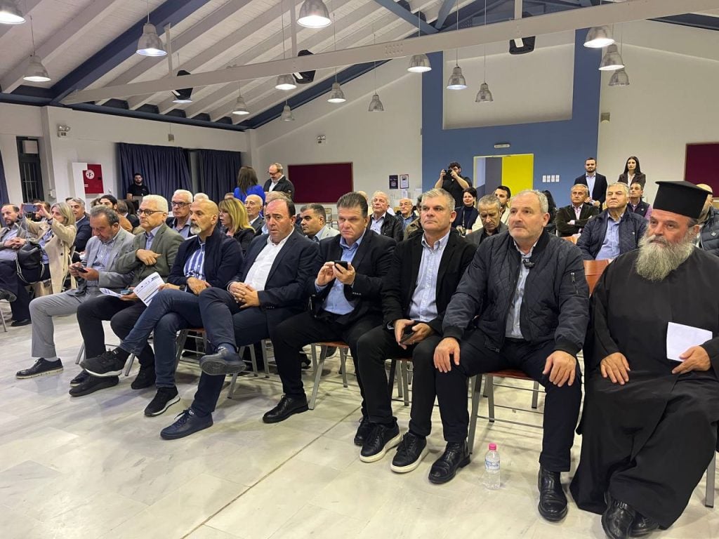 Φαρμάκης στην παρουσίαση της Χωρικής Επένδυσης «Παράλιο Μέτωπο»: «Τα διοικητικά όρια δεν χωρίζουν τους ανθρώπους, τα δικαιώματα και τις ελπίδες τους. Αντίθετα, ενώνουν!»