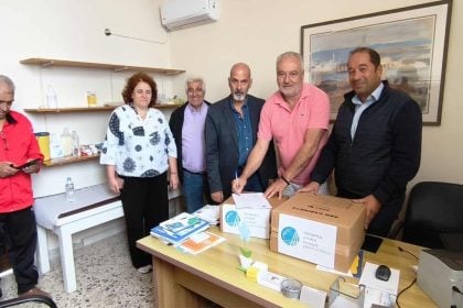 Νέοι απινιδωτές σε Πλάτανο και Ελαιώνα Αιγιαλείας από την Περιφέρεια - Χ.Μπονάνος: «Προτεραιότητα η ανθρώπινη ζωή»