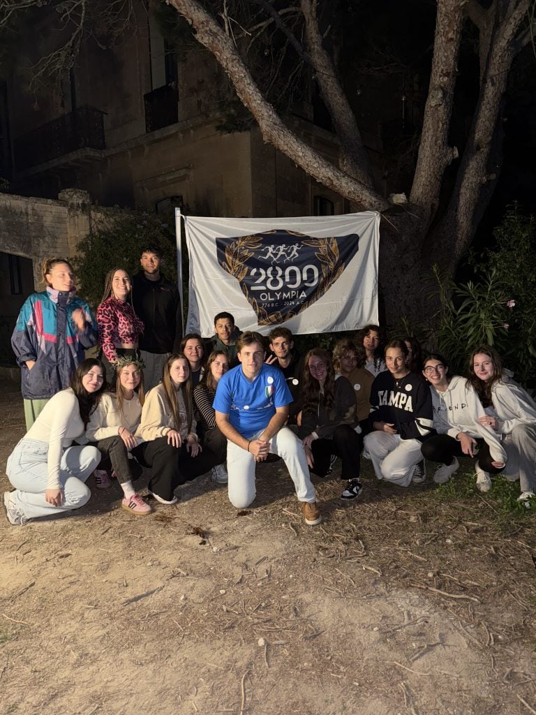 Η Odyssey of Wisdom γιορτάζει έναν χρόνο δράσης και προσφέρει δωρεάν ευρωπαϊκές εμπειρίες σε νέους απ’ όλη την Ελλάδα 