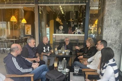 Συναντήσεις από το πρωΐ μέχρι το βράδυ για τον Αλέξη Χαρίτση στην Πάτρα ΦΩΤΟ