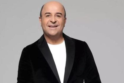Στην Πάτρα ως ...Notis ο Μάρκος Σεφερλής