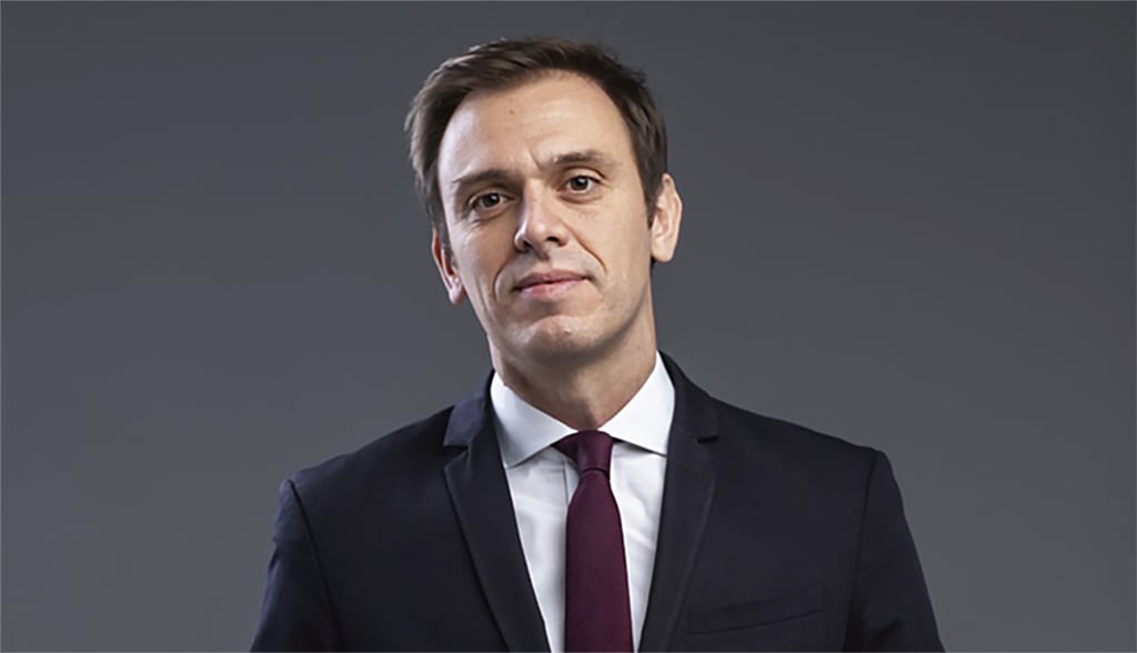 Δημήτρης Μάντζος: Υποκριτική και διχαστική η προσέγγιση της ΝΔ στο ζήτημα του Άγνωστου Στρατιώτη