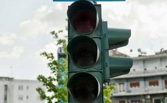 Πάτρα: Χαλασμένα τα φανάρια σε διασταύρωση κεντρικών δρόμων