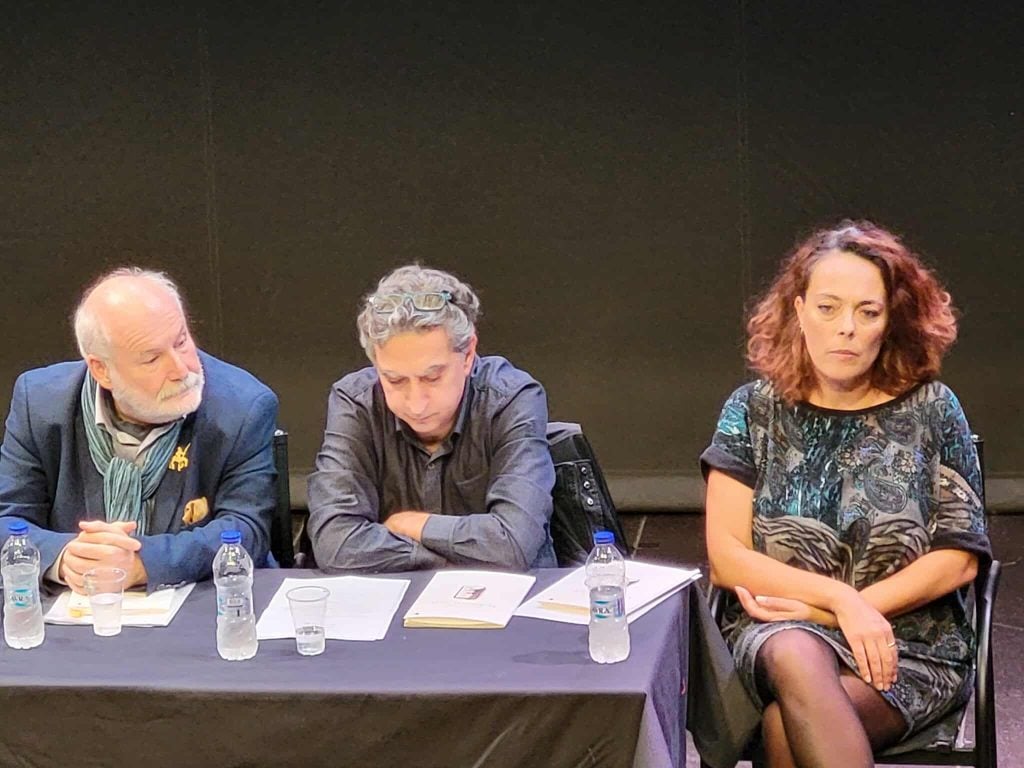Πάτρα: Πλήθος κόσμου για την "Αφροδράριστη γραφή" της Πηνελόπης Αλιβιζάτου ΦΩΤΟ