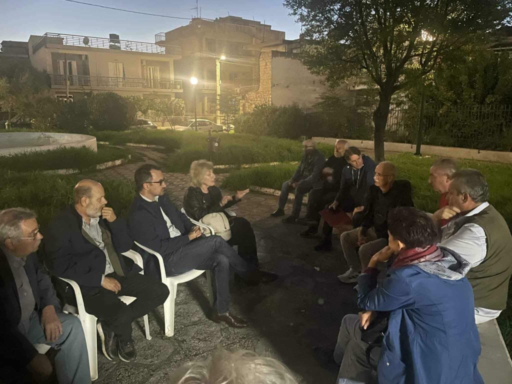 Συναντήσεις από το πρωΐ μέχρι το βράδυ για τον Αλέξη Χαρίτση στην Πάτρα ΦΩΤΟ