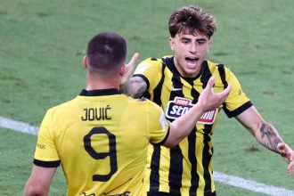 ΑΕΚ: Προπονήθηκαν Γιόβιτς και Ρότα, στα «πιτς» ο Μουκουντί