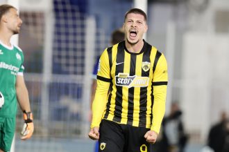 Αλύγιστη η ΑΕΚ των 10 παικτών πήρε “τρίποντο” με ανατροπή απέναντι στην Κηφισιά!