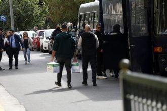 ΟΠΕΚΕΠΕ: Απολογούνται σήμερα ακόμη 12 συλληφθέντες – Ελεύθεροι με όρους οι 11 που απολογήθηκαν την Παρασκευή