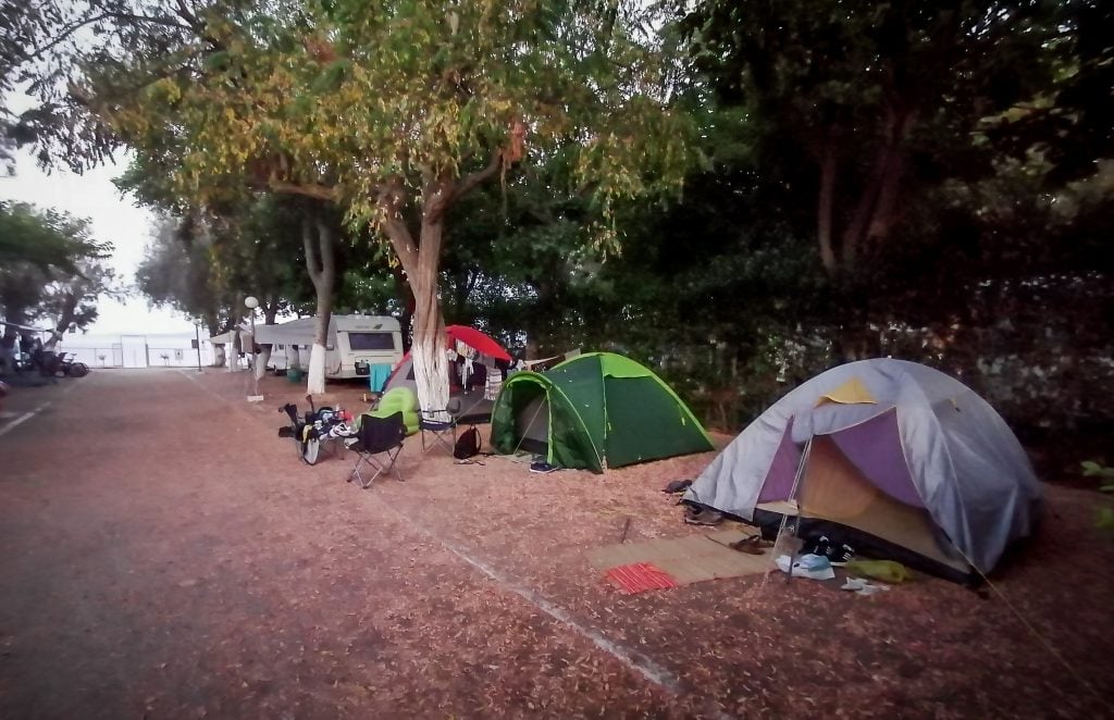 Φοινικούντα: Στον εισαγγελέα οι δύο 22χρονοι -  Εξετάζεται ποιος πυροβόλησε τα θύματα