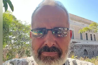 Θρήνος στον Πτελεό για τον 52χρονο που εγκλωβίστηκε σε σπήλαιο ψάχνοντας λίρες - Ποινική δίωξη στον 77χρονο για την αυτοσχέδια σήραγγα