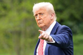 ΗΠΑ: Ο Τραμπ χαρακτηρίζει «παράνομο ναρκοηγέτη» τον Πρόεδρο της Κολομβίας