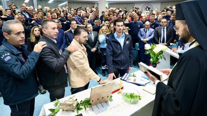 Στην υπηρεσία του ΕΚΑΒ άλλοι 158 διασώστες