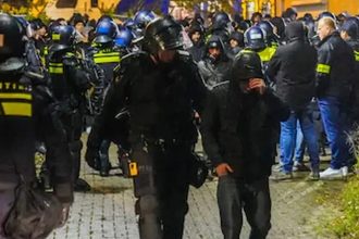 Η ολλανδική αστυνομία συνέλαβε 200 οπαδούς της Νάπολι για… προληπτικούς λόγους