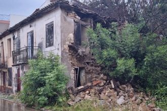 Κατέρρευσε παλιό κτίριο στο Μεσολόγγι μετά τις έντονες βροχοπτώσεις