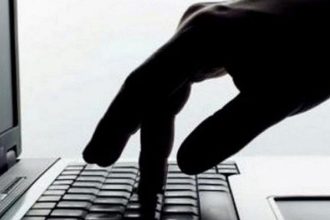 Ανήλικος διακινούσε βίντεο συμμαθητών του με ερωτικό περιεχόμενο