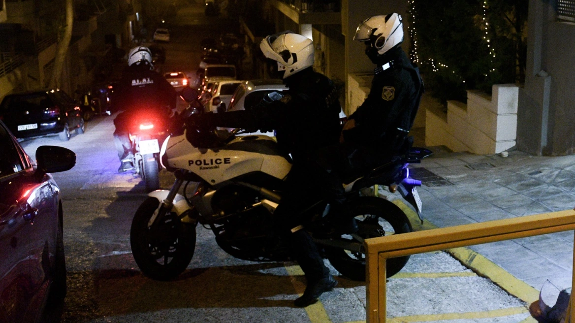 52χρονος ξυλοκόπησε 51χρονο στη μέση του δρόμου- Αντιστάθηκε όταν πήγαν να τον συλλάβουν