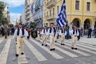 Με υπερηφάνεια η μεγάλη παρέλαση για το έπος της 28ης Οκτωβρίου στην Πάτρα-ΔΕΙΤΕ ΔΕΚΑΔΕΣ ΦΩΤΟΓΡΑΦΙΕΣ