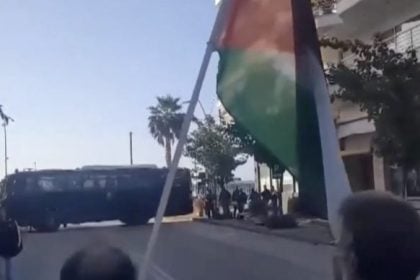 Καλαμάτα: «Θερμή» υποδοχή διαδηλωτών σε κρουαζιερόπλοιο με Ισραηλινούς τουρίστες