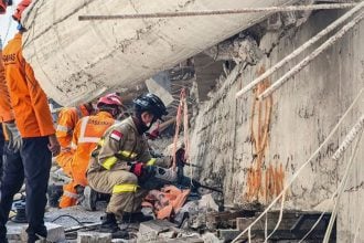 Ινδονησία: Εννέα νεκροί από την κατάρρευση ισλαμικού οικοτροφείου