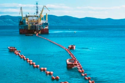 Έκτακτη σύσκεψη στο Μαξίμου το απόγευμα για το καλώδιο με Κύπρο μετά την επίθεση Χριστοδουλίδη στον ΑΔΜΗΕ