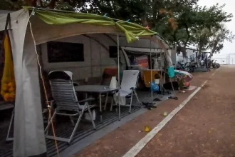 Άφαντος ο δράστης του διπλού φονικού στη Φοινικούντα - Ο ιδιοκτήτης του κάμπινγκ είχε εγκαταλείψει το σπίτι του επειδή φοβόταν