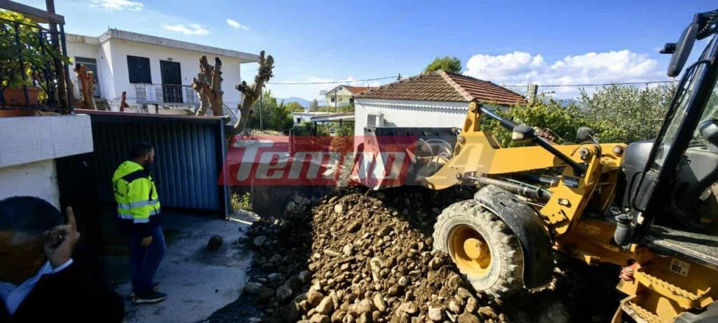 Καλύπτεται ο κρατήρας στις Φυτείες Αιτωλοακαρνανίας - Σε εξέλιξη οι εργασίες αποκατάστασης από την καθίζηση (ΦΩΤΟ)