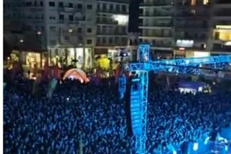 “Βούλιαξε” η Πλατεία Γεωργίου για Κότσιρα – Πορτοκάλογλου στο welcome to up του Πανεπιστημίου Πατρών ΦΩΤΟ