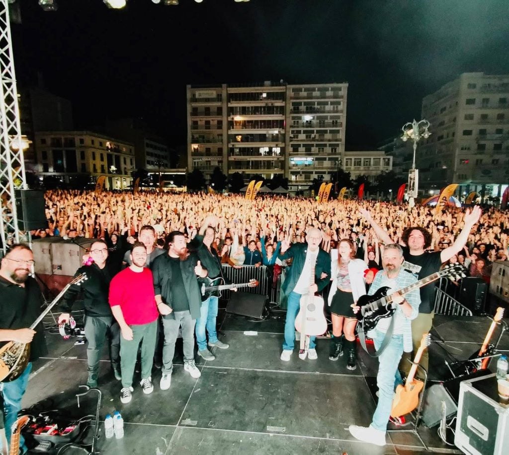 Χρήστος Μπούρας: Η συναυλία που θύμιζε εικόνες του '80