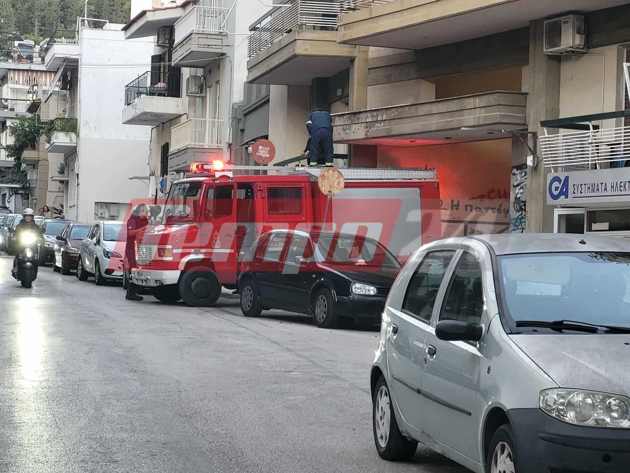 Πάτρα: Πυροσβέστες απεγκλώβισαν γατάκι