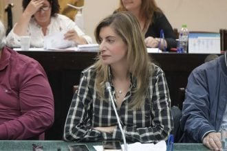 Βίβιαν Σαμούρη: Έξω οι "πινακίδες" από τα σχολεία