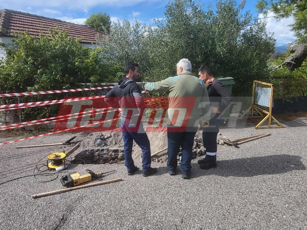 Δυτ. Ελλάδα: Δημιουργήθηκε κρατήρας δεκάδων μέτρων μέσα σε κοινότητα ανάμεσα σε σπίτια που έχουν αποκλειστεί- ΑΠΙΣΤΕΥΤΕΣ ΕΙΚΟΝΕΣ