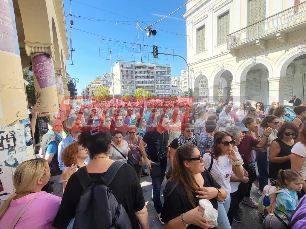 "Νεκρώνουν" σήμερα ιδιωτικός και δημόσιος τομέας - Απεργιακή συγκέντρωση και στην Πάτρα-ΔΕΙΤΕ ΦΩΤΟΓΡΑΦΙΕΣ ΚΑΙ ΒΙΝΤΕΟ