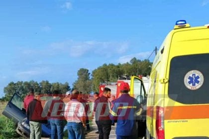 Αχαΐα - Απίστευτο τροχαίο: Εκσκαφέας παρέσυρε ΙΧ και το πέταξε σε χαντάκι - Επιχείρηση για τον απεγκλωβισμό των επιβατών ΦΩΤΟ