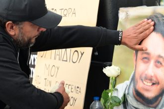 Αναβλήθηκε η εκταφή του γιου του Πάνου Ρούτσι