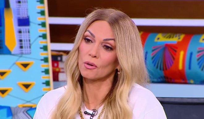 Έλλη Κοκκίνου: Το νέο τηλεπαιχνίδι και ο γιος της