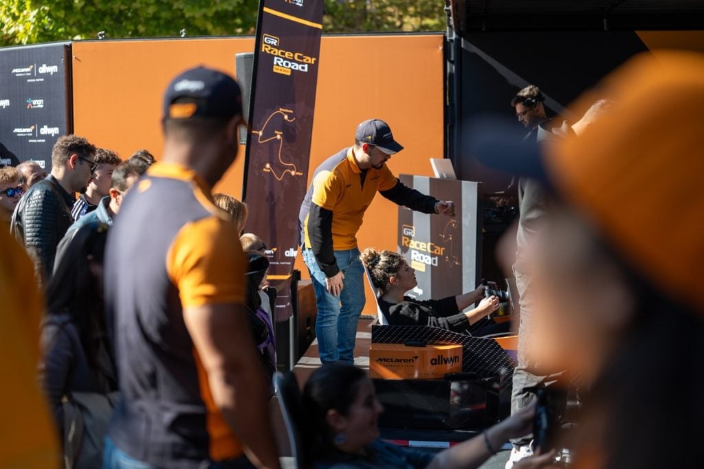 Η αυθεντική εμπειρία Formula 1 στην Πάτρα την Κυριακή 19 Οκτωβρίου: Η πλατεία Γεωργίου φιλοξενεί το showcar της McLaren F1 Team και προσομοιωτές F1 που εκτοξεύουν την αδρεναλίνη στα ύψη