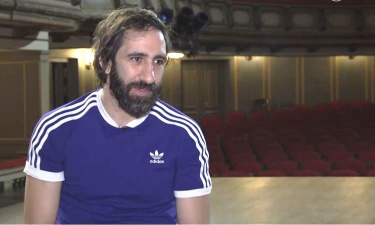 Χάρης Φραγκούλης: «Δεν μπορείς να ζήσεις μόνο από το θέατρο»