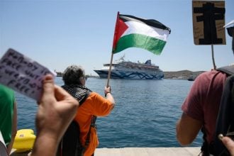 Πάτρα: "Μπλόκο" σε κρουαζιερόπλοιο με ισραηλινούς ετοιμάζουν αντιεξουσιαστές