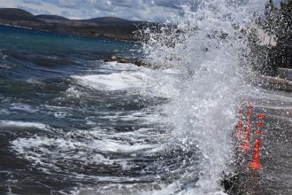 Kαιρός: Έρχεται ο "Ωμέγα εμποδιστής" - Φέρνει ψύχρα και βοριάδες